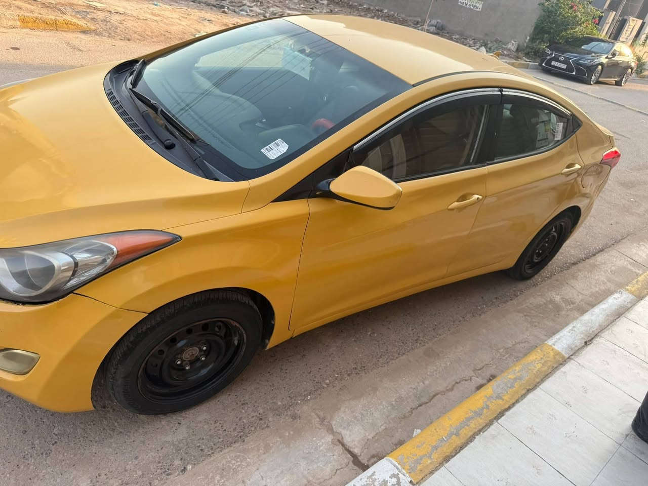 سلام عليكم سعر 84 وبيهه مجال
***********
النتره 2013 وارد امريكي محرك 1800
غرف جلد شاشه كامره 
حادث جاملغ وباب السايق فقط 
تخم تاير  كير مكينه جدد سياره جاهزه من كل النواحي رقم بغداد انكليزي بسم جيراني
عنوان بغداد دوره
