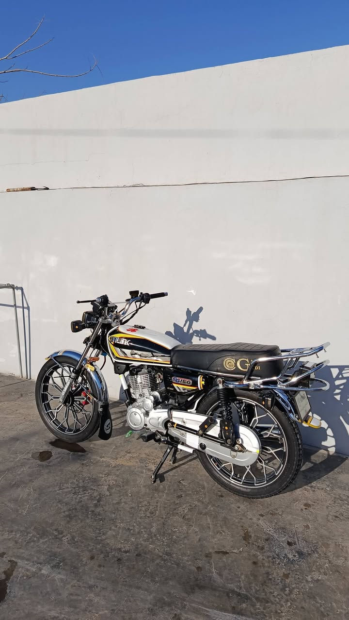 سلام عليكم
للبيع دراجة سيفان موديل 24 كاملة اي نقص مبيها
 مكان ديالى قضاء المقدادية سعر خاص  ...


**إذا كنت صاحب هذا الإعلان وتريد حذفه لأي سبب، رجاءا أرسل رسالة إلى الدعم الفني**