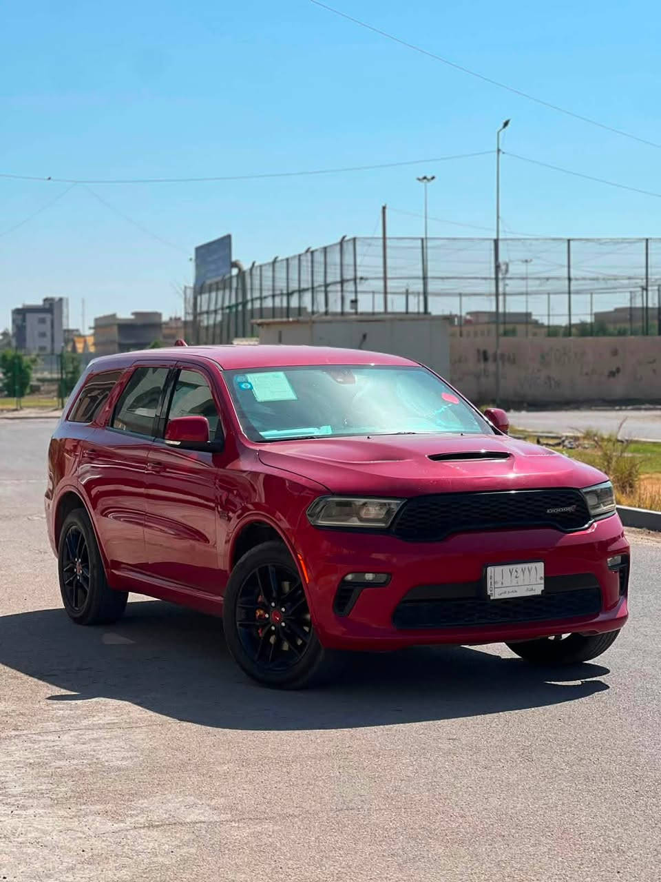 للبيع دودج دورنكوv6 GT موديل 2021 ❤️🔥
* موديل: 2021
* محرك 3.6L V6 Pentastar
* دبل (دفع رباعي AWD)
* قير أوتوماتيك 8 سرعات
* ممشى 104000 كم فقط
* وارد أمريكي (صور الحادث موجودة مع الإعلان بكل شفافية).

المواصفات:

* شاشة كبيرة مع Apple CarPlay وAndroid Auto
* تشغيل بصمة وريموت ستارت
* كاميرا خلفية مع حساسات
* مقاعد جلد
* مثبت سرعة
* تكييف أوتوماتيك ثلاث مناطق
* جنوط GT سود أصلية قياس 20 إنش
* إنارة LED أمامية وخلفية
* ثلاثة صفوف مقاعد تتسع إلى 7 ركاب
* هود GT الرياضي مع فتحة تهوية
* أنظمة أمان وثبات إلكتروني

الوارد أمريكي، وصور الحادث قبل التصليح موجودة داخل المنشور
سعرها 250 وبيها مجال بسيط 

***********
