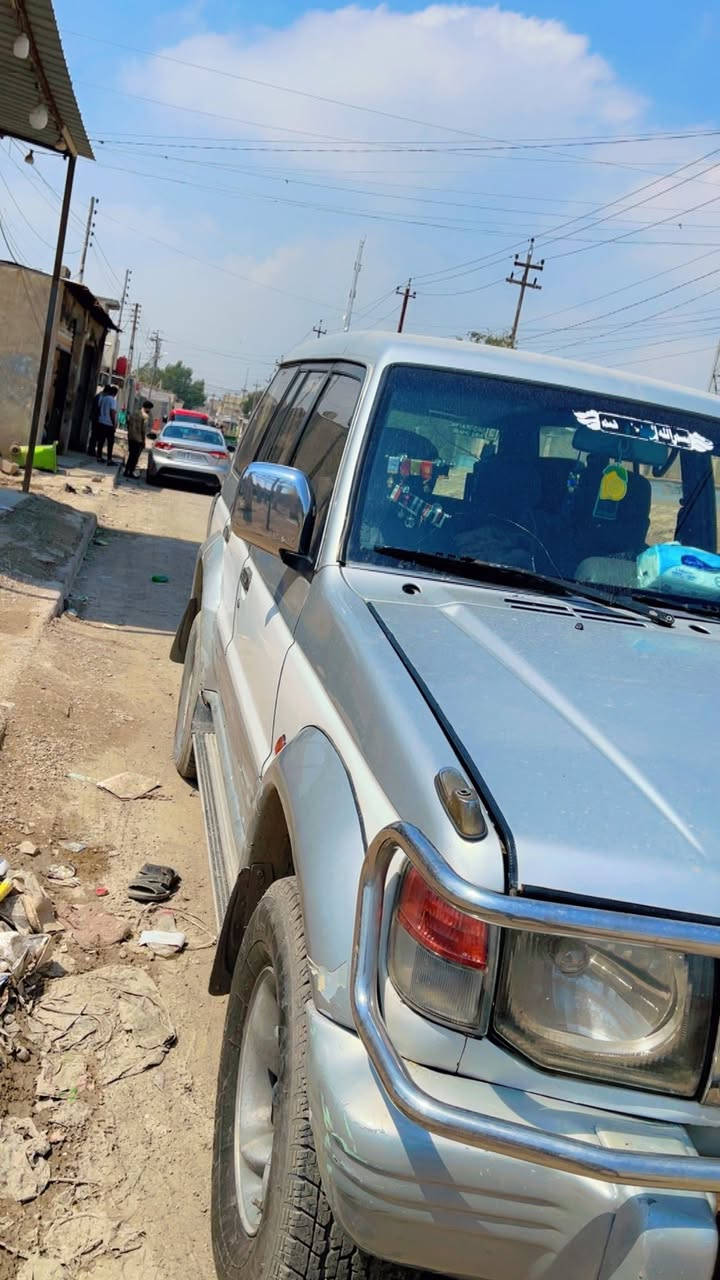 سلام عليكم باجيرو للبيع موديل 1997مكينه vvt300سياره خير من لله ماتصرف عليه ربع بسمي رقم الإنكليزي تحويل ثاني يوم شراي يتصل سعر ٥٤
***********
