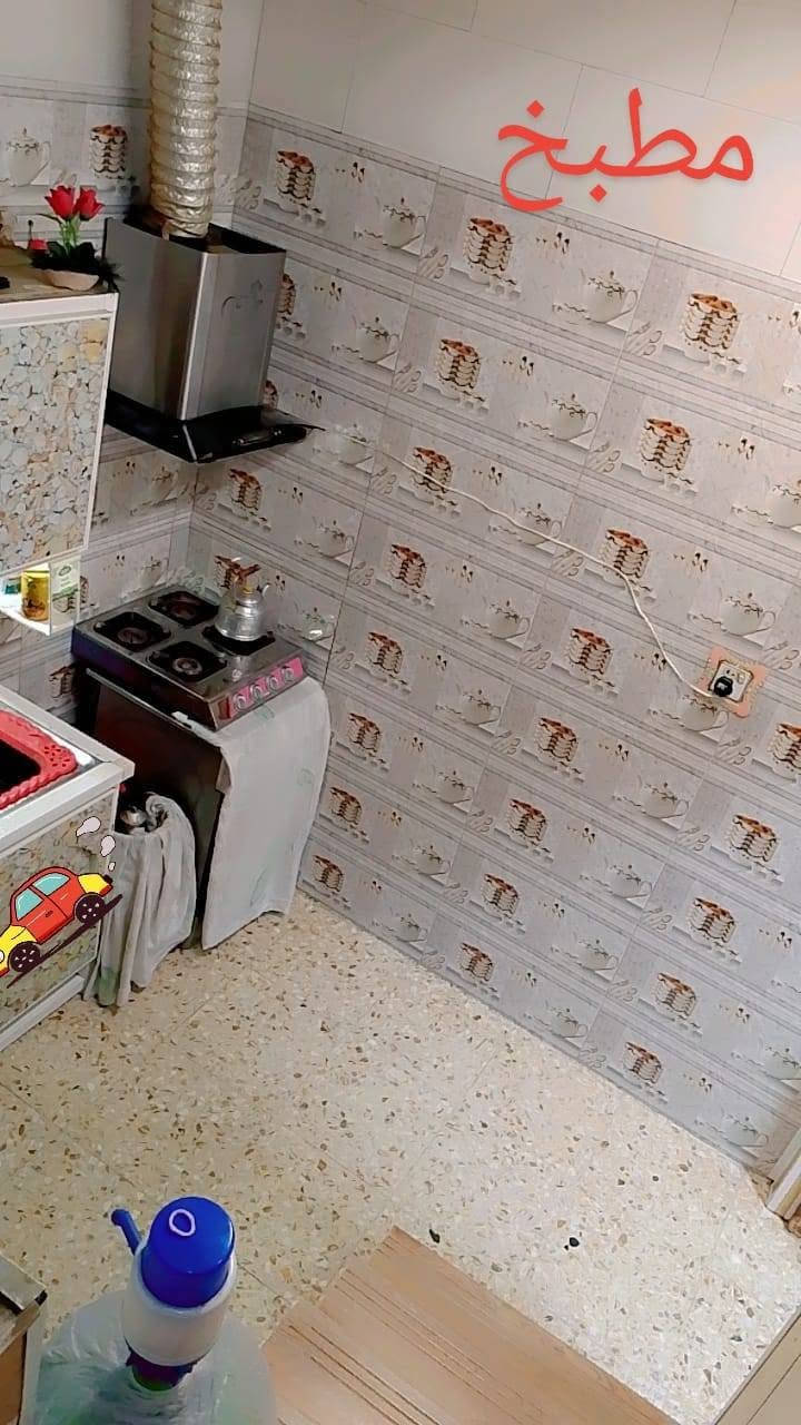 البيت للبيع مساحه ٧٥ متر موقع الحسينيه الراشدية شارع الحشد مربع ٢٦ للاستفسار ***********
