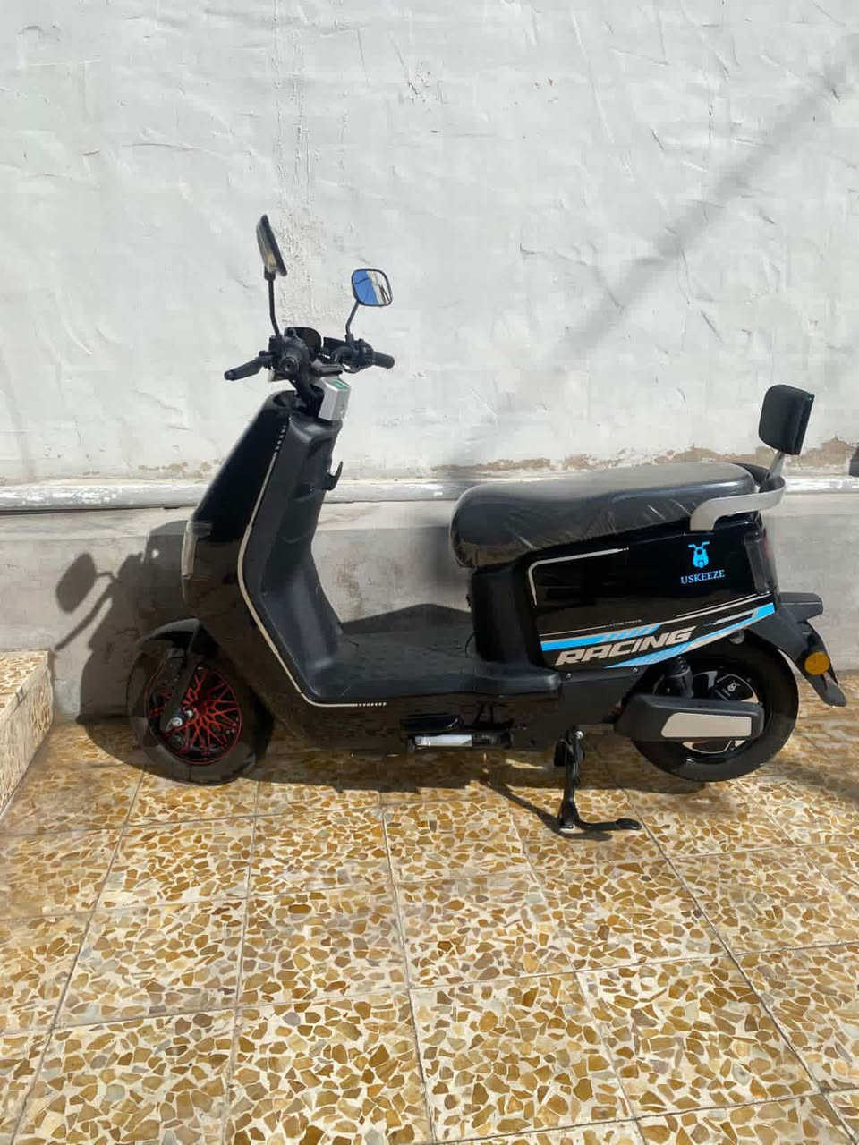 للبيع مستخدم اسبوعين
سعر 700 وبي مجال


**إذا كنت صاحب هذا الإعلان وتريد حذفه لأي سبب، رجاءا أرسل رسالة إلى الدعم الفني**