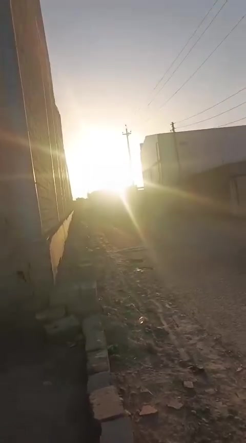 من بعد اذن الادمن للذين يبحثون عن الأمان والراحة والرفاهية والهدوء.  بيت للإيجار
الموقع 
مقابيل مناوي باشا الشارع تبليط والخدمات كاملة للي ميعرف واللي يعرف المنطقه كلها بيوتها طابو صرف البيت مساحتة ١٥٠ متر يحتوي على 
غرف نوم عدد ٢
استقبال 
هول وممكن ان تحولة إلى غرفة ٣ 
حمام عدد ٢ واحد شرقي واحد غربي 
مطبخ 
المطبخ والحمامات كلهم سيراميك 
الكاشي كامل جديد من الكراج لحد آخر نقطة بالبيت 
السطح الدرج مالتة هم سيراميك والسطح اشتايگر جديد كلة البيت العمالة هسة طلعوا منة بيت كامل بس جيب غراضك والاهل وانتقل بيه والإيجار من المالك مو دلال اني ابنهم وسعر الايجار ٤٠٠ الف بالشهر. للي يحب يراسلني خاص وانطيه معلومات اكثر.


**إذا كنت صاحب هذا الإعلان وتريد حذفه لأي سبب، رجاءا أرسل رسالة إلى الدعم الفني**