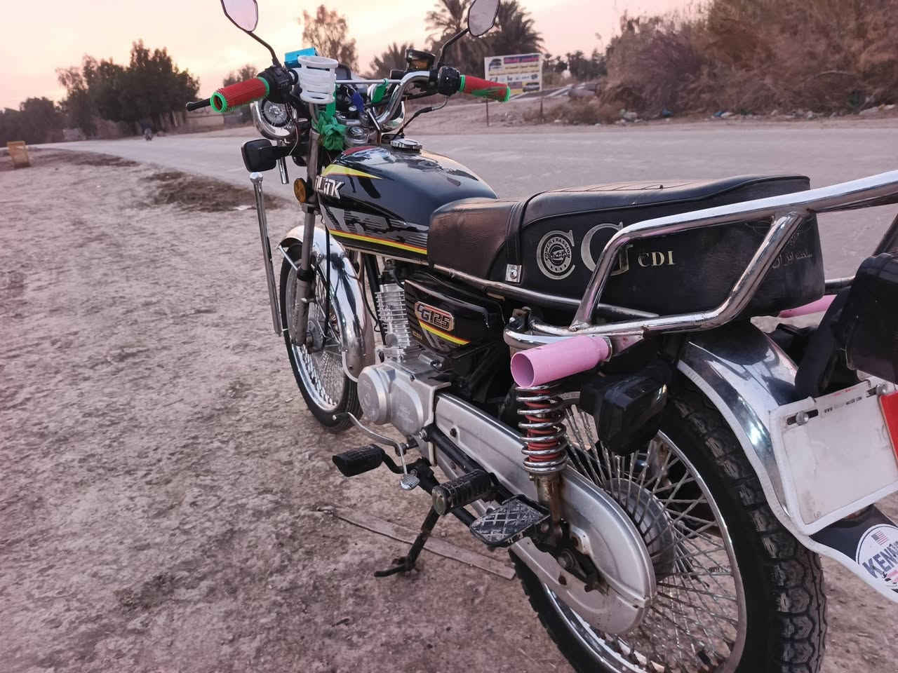 السلام عليكم تايجر للبيع اوراق كامله 2024 طالعه بال 2025 مقفوله كفاله عامه كهربائيات كلها شغاله محرك ما مفتوح دراجه خير من الله السعر 650 وبيها مجال بسيط حق الجيه المكان بالحمزه الغربي رجاء والمو شراي لا يراسل والاستفسار على هذا الرقم‏‪***********‬‏
