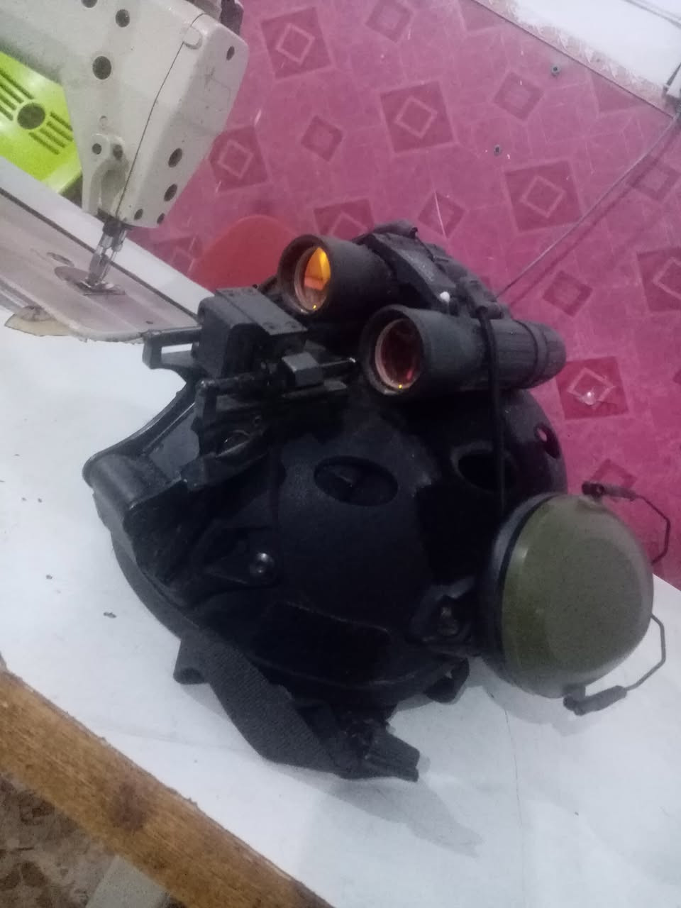 خوذه امجمبزه استعمال قليل واتساب *********** فقط توصيل موجود
