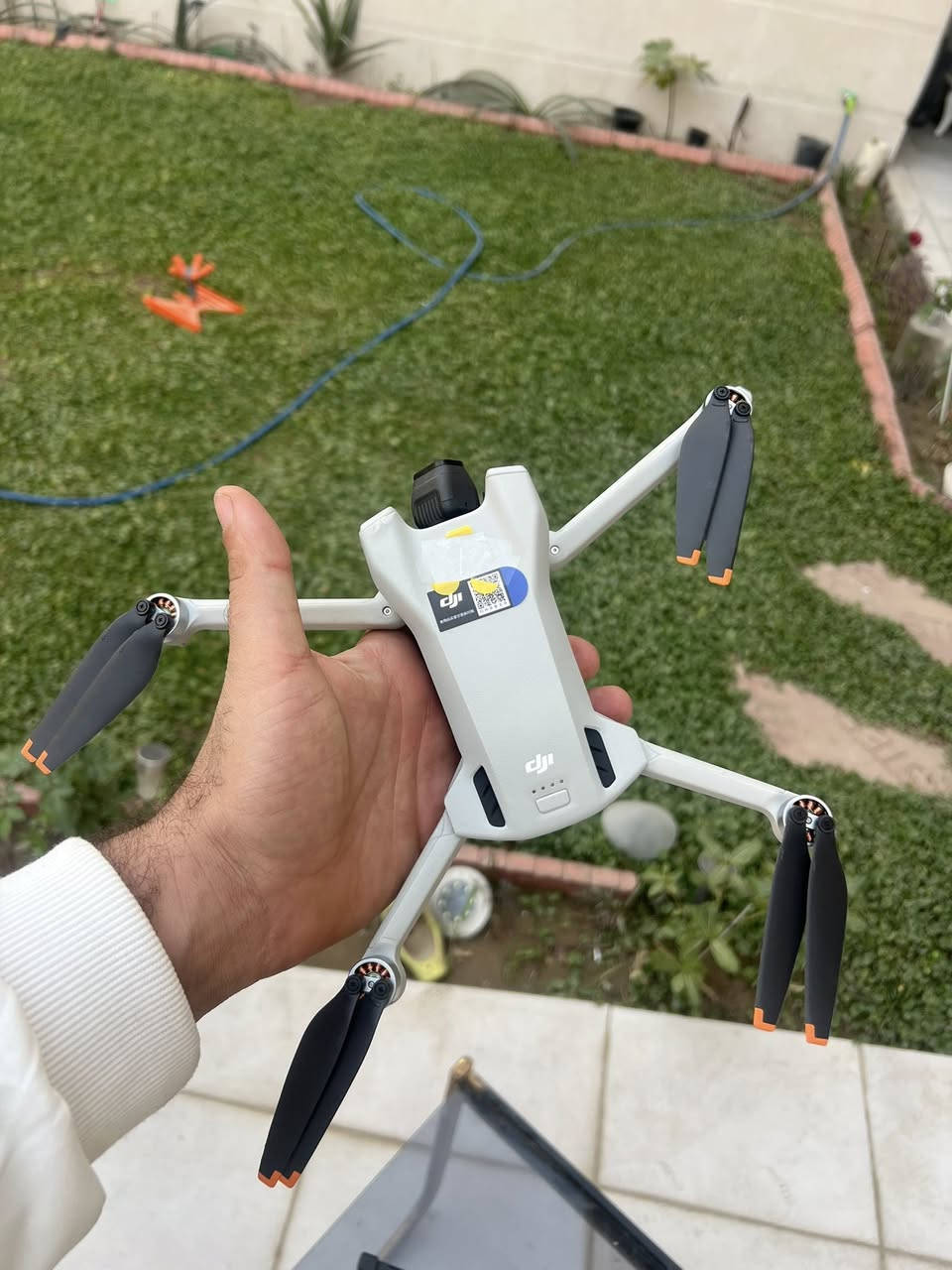 السلام عليكم توفرت وجبه جديدة باذن الله من ال mini 3 العادي
نضافه 99%
الدرون نضيف جدا سنگل ريموت عادي 
السعر 750 الف 
المكان بغداد الدوره للتواصل 
***********
