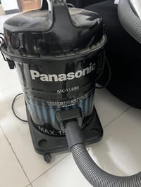 نجف • مكنسة • شغالة