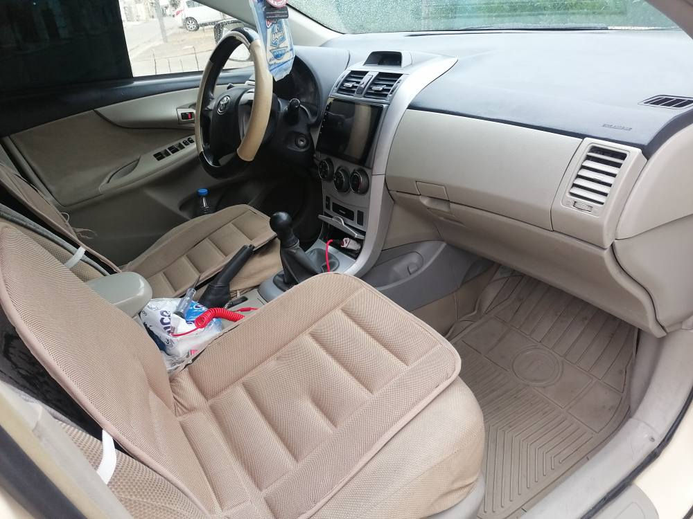 بیکاشۆ بیلاد تەکسی مودیل 2011.سەنەوی و ژینگەی تا2027. پارچە ڕەشە سەقف و شان و پشتی لێدانی نیە پێشی تەنها بەتانەی سەکنی گرتیە نەگەیشتۆتە دەبل.گێڕو مەکینە بەشەرت تەبرید .غازی تورکی لەسەرە.تایەی 20ڕۆژە لۆم کڕیە.تاخم پێشی کامل گوڕیتم دەبل  و تۆپەسوکانی شەریکەی لەسەرە350هەزارم لێداوە بەس لەپێشی.جاهیزە ئی بن ئیشە سەیارەکە.تکایە اگر موشتەری نیت بێزارم مەکە لەگەڵ ڕێزم.سعری 120و معامەلە.*********** أربيل, العراق
