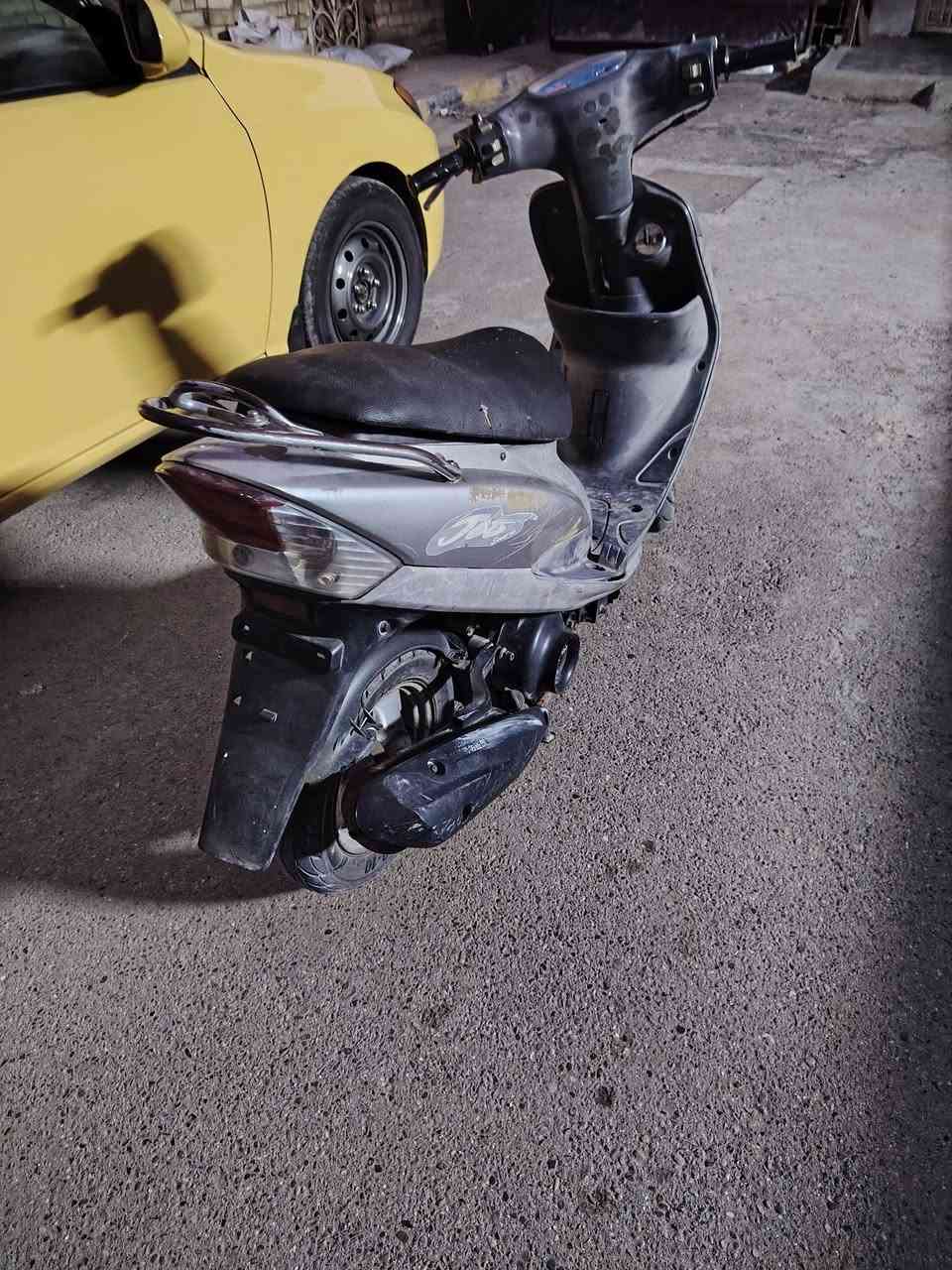 السلام عليكم ماكس منغولي بلادية نقصها باتري فقط شلعه ومعدل مكينة ناعمة السعر ٤٥٠ وبيها مجال بسيط *********** مكان حي اور
