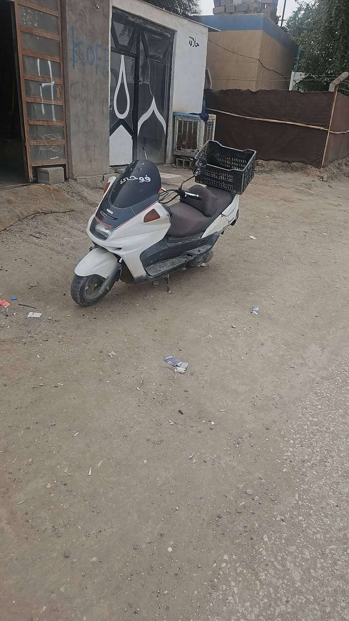 دراجه ماجسته ياباني موديل 2010 لسعر 300 وبيه مجال *********** بابل جبله
