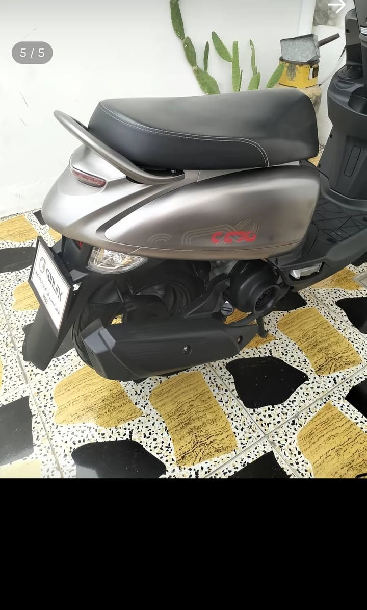 بوليس (صيني) ما مفتوحة بعدها جديدة مثل ما تشوفون سعرها 400 قفل قفل قفل لو جايني من الكوفة ما انزل ما موجود علة الفيس ***********
