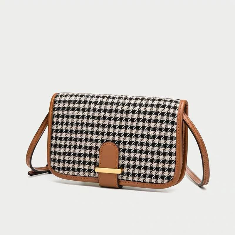 حقائب ماركات متوفر 
ندى عابد للحقائب 👜💼🎒👛


**إذا كنت صاحب هذا الإعلان وتريد حذفه لأي سبب، رجاءا أرسل رسالة إلى الدعم الفني**