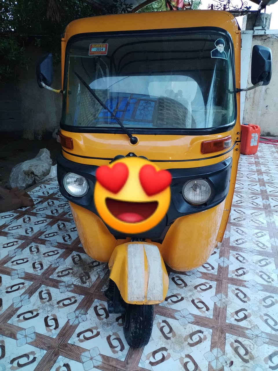 تكتك للبيع نظيفه كفاله عامه موديل 22 رقم ذي قار عنوان الناصرية السعر 9 و200 وبيها مجال رقم ***********
