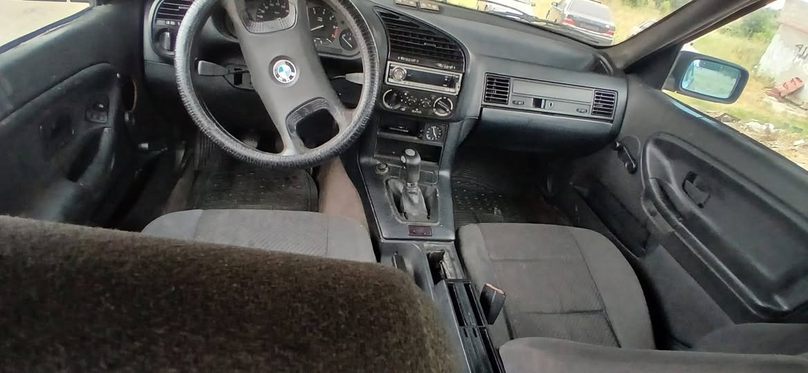 Tel 71082952 لللبيع او التبديل الدوسى عكار 
Bmw 318 vitess model 92 
موتير نظيفة ٤سلندر فيتاس عادي ميكانيك توب   دوليب  تمام جنط الاورجينال  بطارية جديد  حداد وبويا كيان داخلية جديد  كلشي شغالة فيا  انقاد  موجود بعكار 71082952 قبيات, عكار


**إذا كنت صاحب هذا الإعلان وتريد حذفه لأي سبب، رجاءا أرسل رسالة إلى الدعم الفني**