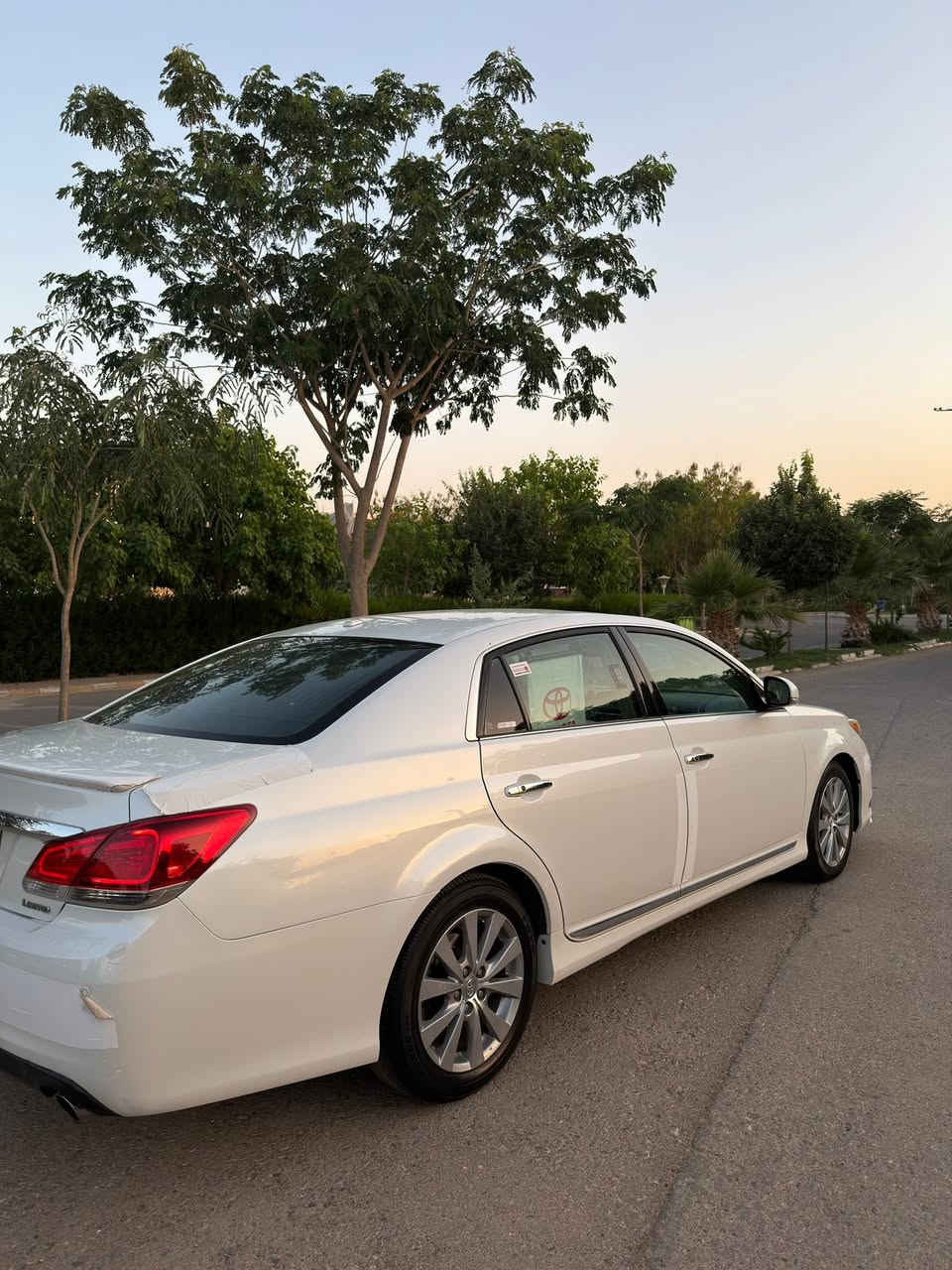 للبيع تويتا أفلون وارد أمريكي 2012

مواصفاتlimited فول 

كشنات (جلد +كهرباء+تدفئة وتبريد +خزن)

موصفاته بصمه +سلايد +حساسات امامي خلفي +برده خلفيه لايتات زينون گير ومحرك بشرط بدون اي عيب وسياره بأسمي تحويل مباشر ماشيه 141الف ميل

ملاحضه :سياره بدون صبغ مكانين بارد صغير فقط

رقم الموبايل: ***********
