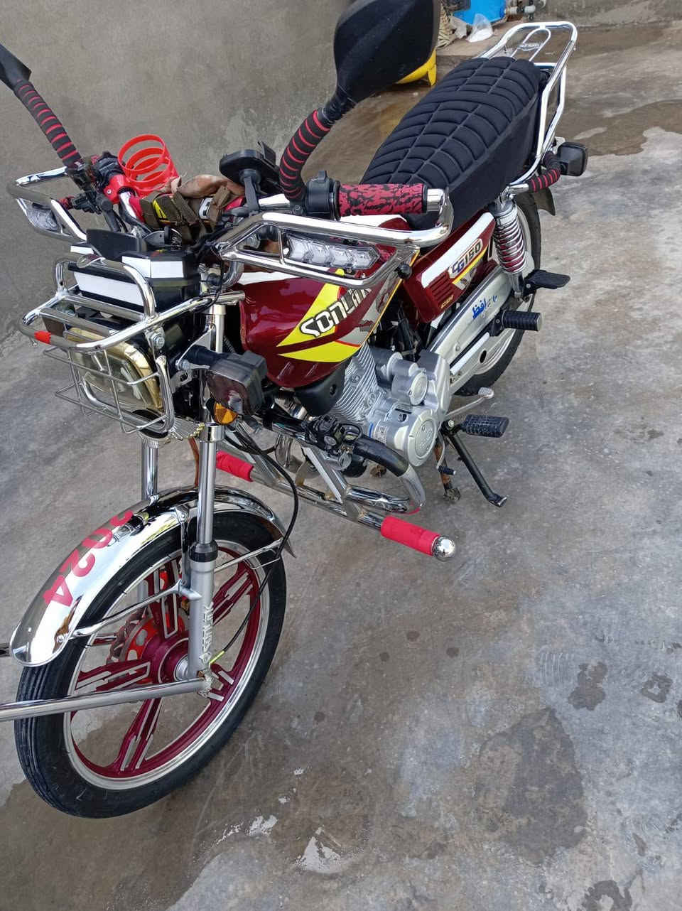 سلام عليكم شباب
دراجه موديل 2024
فول نضافه فول نعومه نشاط لا تحجي عليه
شرط محرك ماممدوده عل سبانه 
الدراجه سعره 850 وبيه مجال الشراي 
بي خير ويدلل (***********
ادمن 🌹
