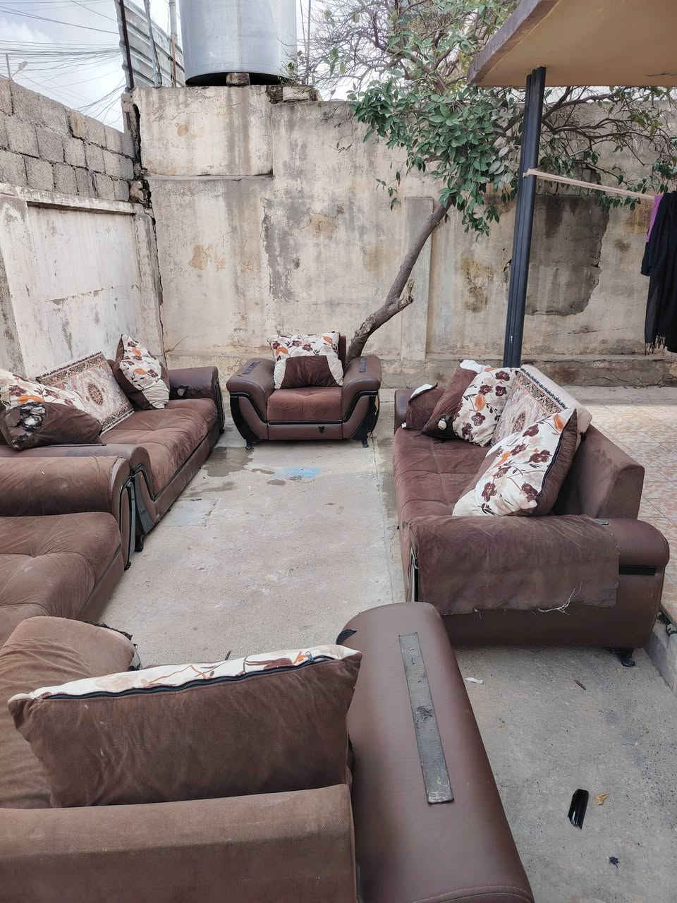 ديوان للبيع بلاش بيع مستعجل ***********/   *********** موصل الجديدة المكان
