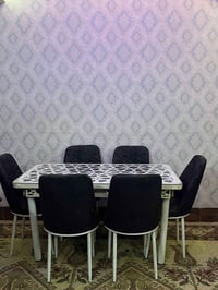 ميز وكراسي • طاولة سفرة • ديكور منزلي