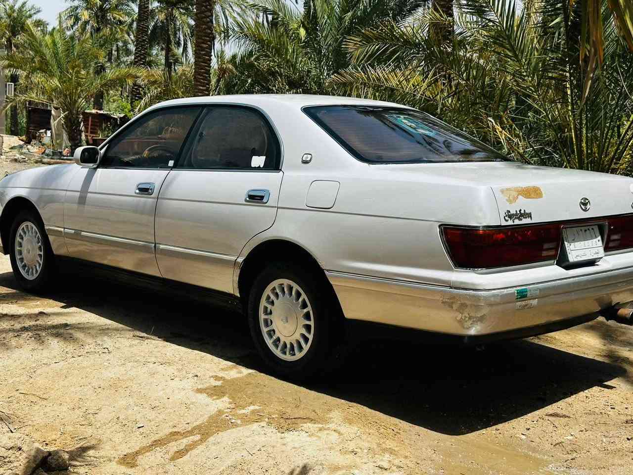 السلام عليكم بطه منفصل للبيع موديل 1994 رقم بصره سنويه 2028 كير ومكينه 2500 السياره كفاله عامه من الكصه ونقل جثه ولعيب شرعي ولصوليات والخياس والضربه السياره جاهزه مجهزه من حداديه تخم تاير كهربائيات  غرفه جديده   السعر 58  وبيها مجال للشراي 
البصره / قضاء المدينه 
***********
