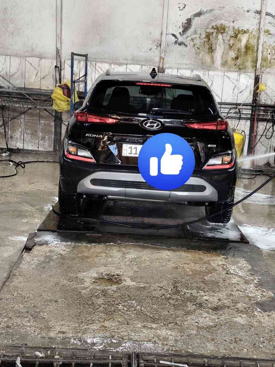 السلام عليكم ورحمه الله وبركاته
هونداي كونا للبيع لون اسود موديل 22
فور ويل 
بصمة 
تشغل عن بعد وبقية المواصفات معروفة 
رقم بغداد 
السعر 140وبيها مجال 
للاتصال ***********
