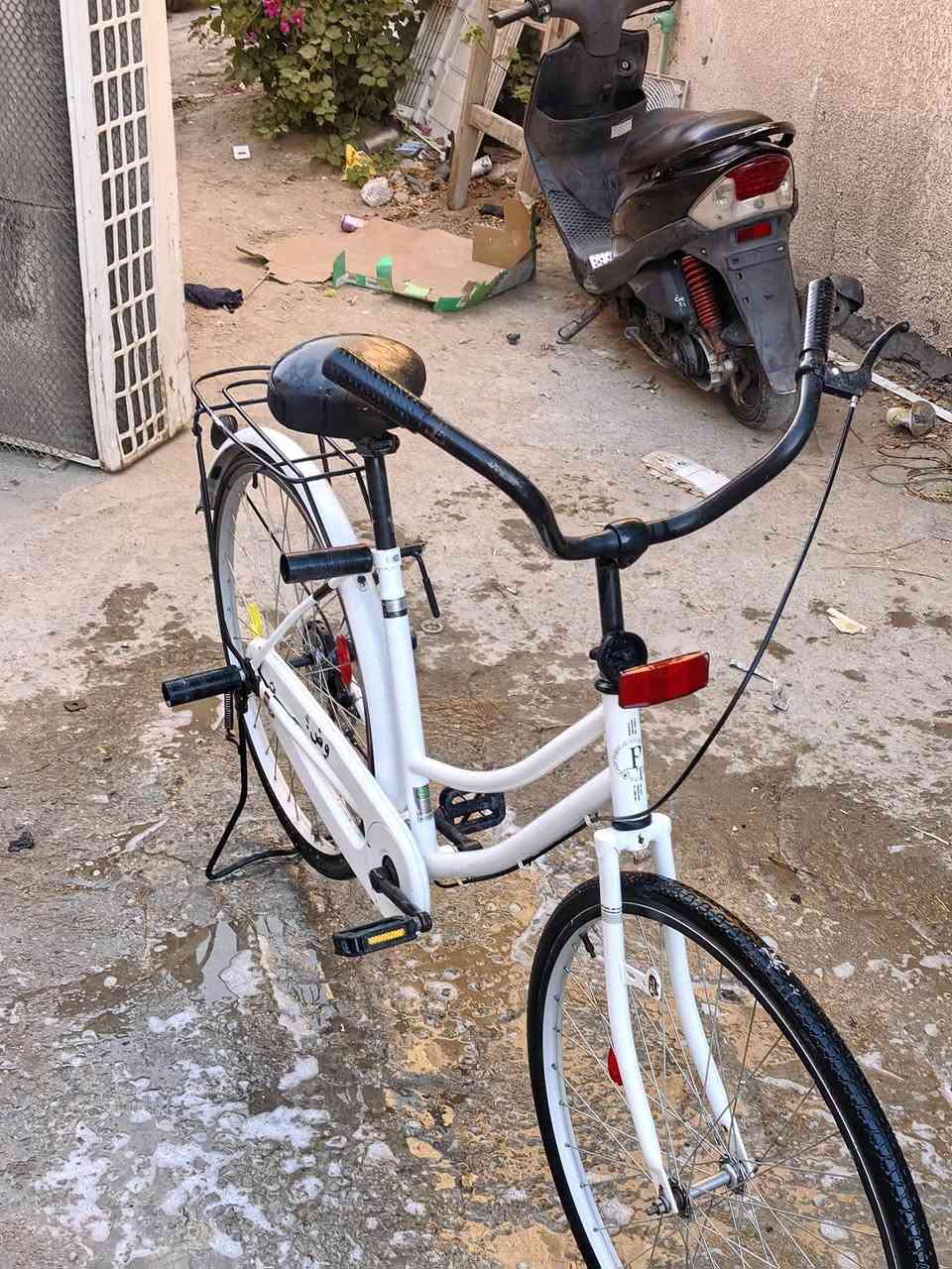 السلام عليكم باسكل للبيع حجم 26 نضيف قيم وخذه  هاذا رقمي ***********
