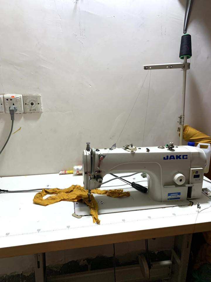 السلام عليكم مكينه جاك للبيع السعر ٢٦٠ واتساب *********** مكاني بغداد
