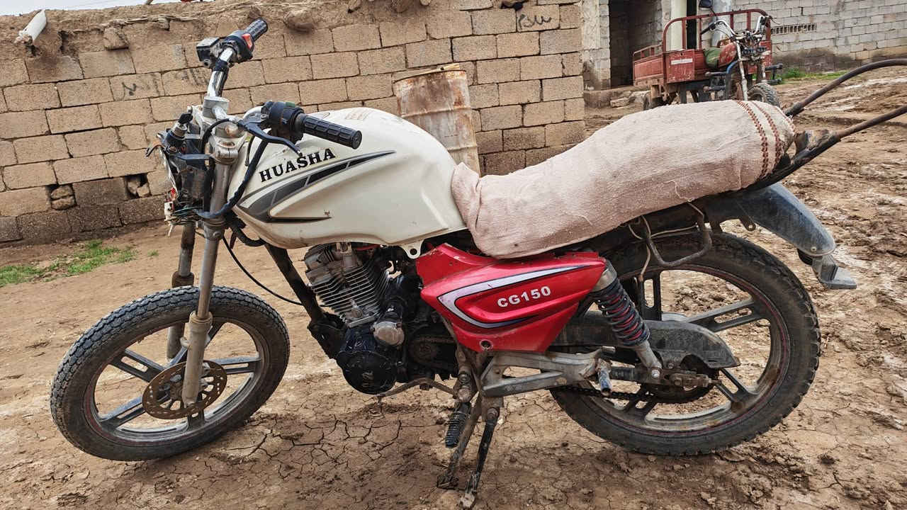 السلام عليكم دراجه للبيع السعر 200 بيها مجال مكاني دلي عباس الدواليب ***********
