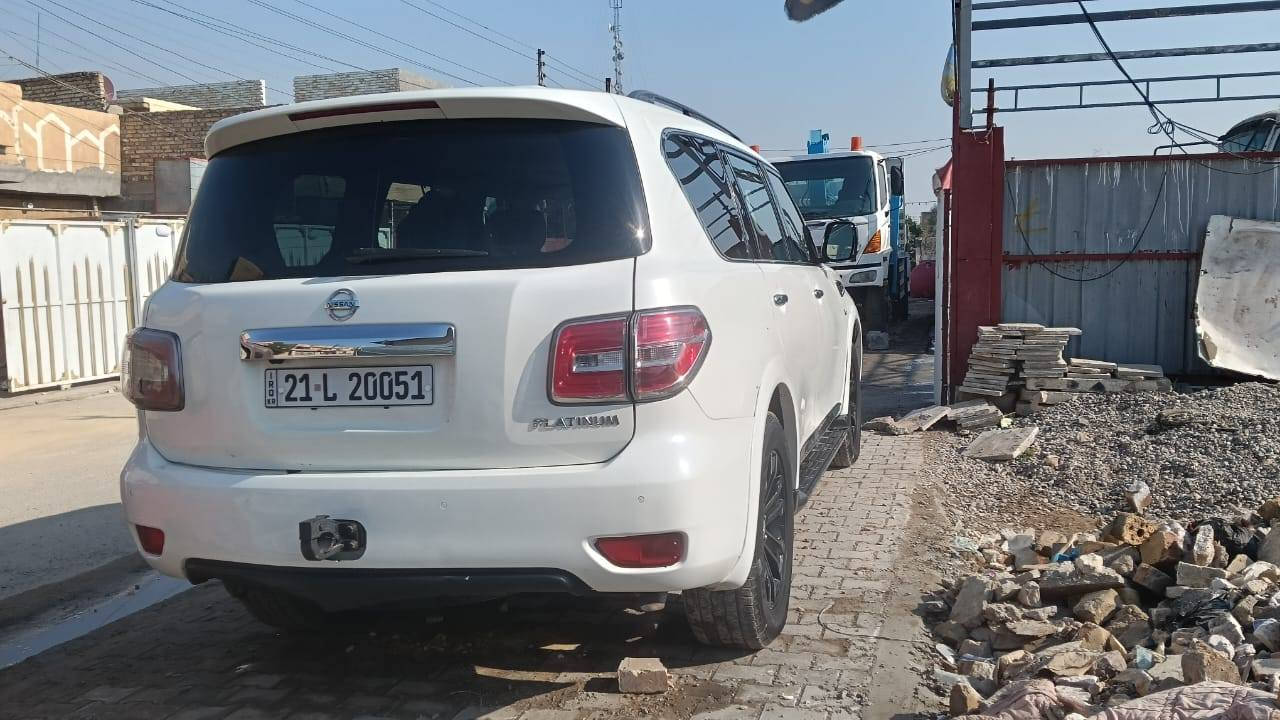 سلام عليكم نيسان ارمادة بلاتنيوم  موديل 18 مكينه 8 سلندر المرغوب رقم سليمانية مميز وارد امريكي حادثه شبر بصندوك فقط والباقي كفالة السيارة فول اوتوماتيك كشنات في أي بي تبريد 3 قطع ويل حجم 20. كشنات جلد كامرات حساسات فول فول مواصفات وفول اوتوماتيك سيارة خير من الله السعر 270 وبيها مجال العنوان بغداد الحسينيه مال راشديه للاستفسار الاتصال ***********
