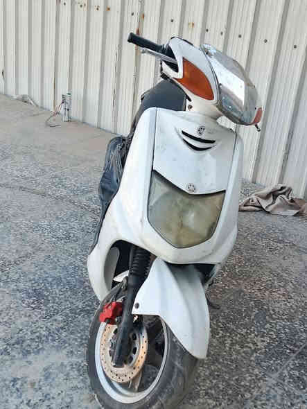 سلام عليكم دراجه سنكن نثيه للبيع مكاني بغداد الشعله دراجه شوفت عينك مكينه ناعمه نقصها بس ترتيب كفرات دراجه نكره سلف كهربائيات كلها شغاله لايت زنون هورن اصلي بلادي سعرها 325 وبيها مجال بسيط *********** واتساب فقط
