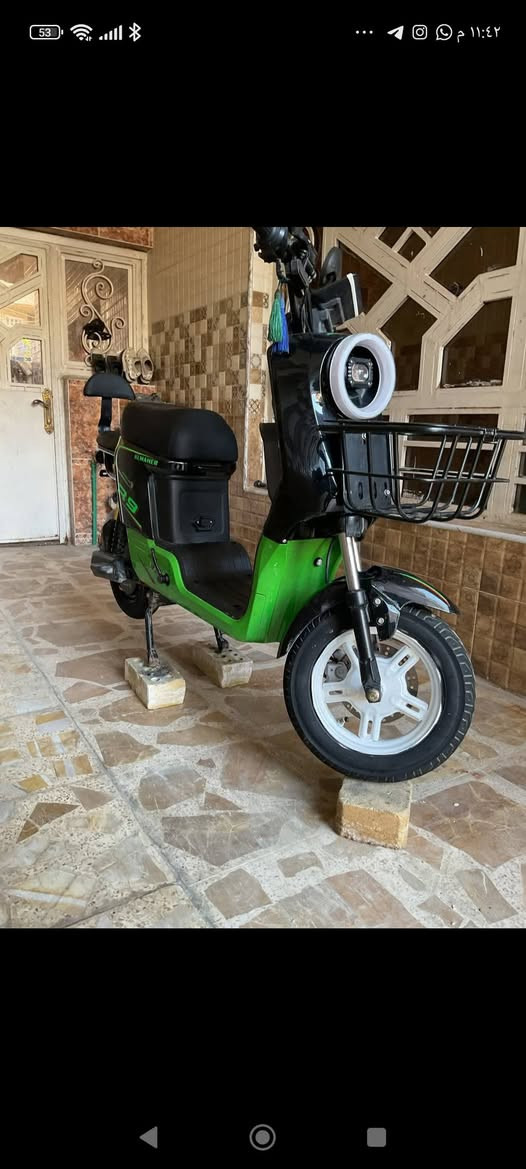 سلام عليكم دراجه شحن نوعR9الدراجه كفاله عامه دراجه وياه سويج عدد ٢وبصمه وحده وكارت واحد الدراجه بيه نضام الباركنك والدرجه أربعه نمر  وتقفل الداجه 109بل عداد بس حقيقي 70/65 الدراجه مبولشه قبل يومين الدراجه خمس بطاريه الداجه من جبته صار شهر ونص موصفات لايت عالي ناصي دبل اشاره هورن  وبريك دسك ملف 1200 سله وياها ويل الأمامي مصبوغ صبغ حراري أي عطل مابيه  مكاني بغداد أم الأكبر والاغزلان   سعر الدراجه 450الف بيه مجال الطبين توصل واتساب ***********
