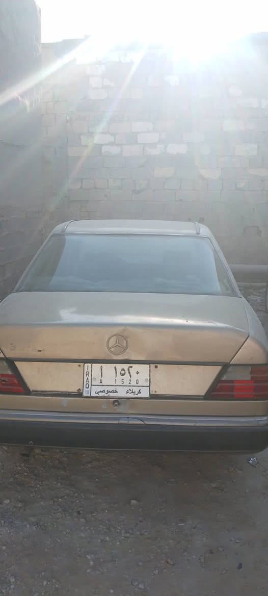 السلام عليكم عندي سياره مرسيدس دب الموديل 87 سياره جاهزه مكينه وقير بطه فيفتي اثنين ونص سياره رقم الماني مشروع وطني تحويل ثاني يوم عارضه ب 38 وبيها مجال بس بيها شغله صغيره من شديت الماكينه الجديده قام عندي البيت ما يجي جيب النمر كلش حلوه اي اشكال ما بيها وبيها مجال للكير عنواني بغداد هذا رقم تليفوني ***********
