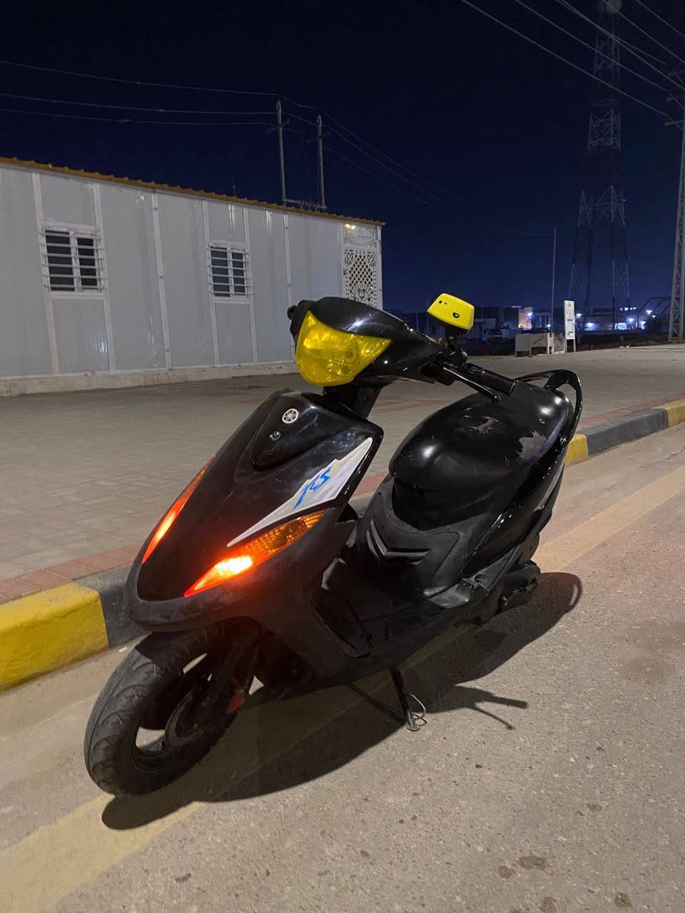 للبيع مكاني السماوة ام العصافير 
الدراجه نقصها فقط عمبار بريك. 

السعر ٥٥٠ وبيها مجال للشراي  
التواصل. ***********
