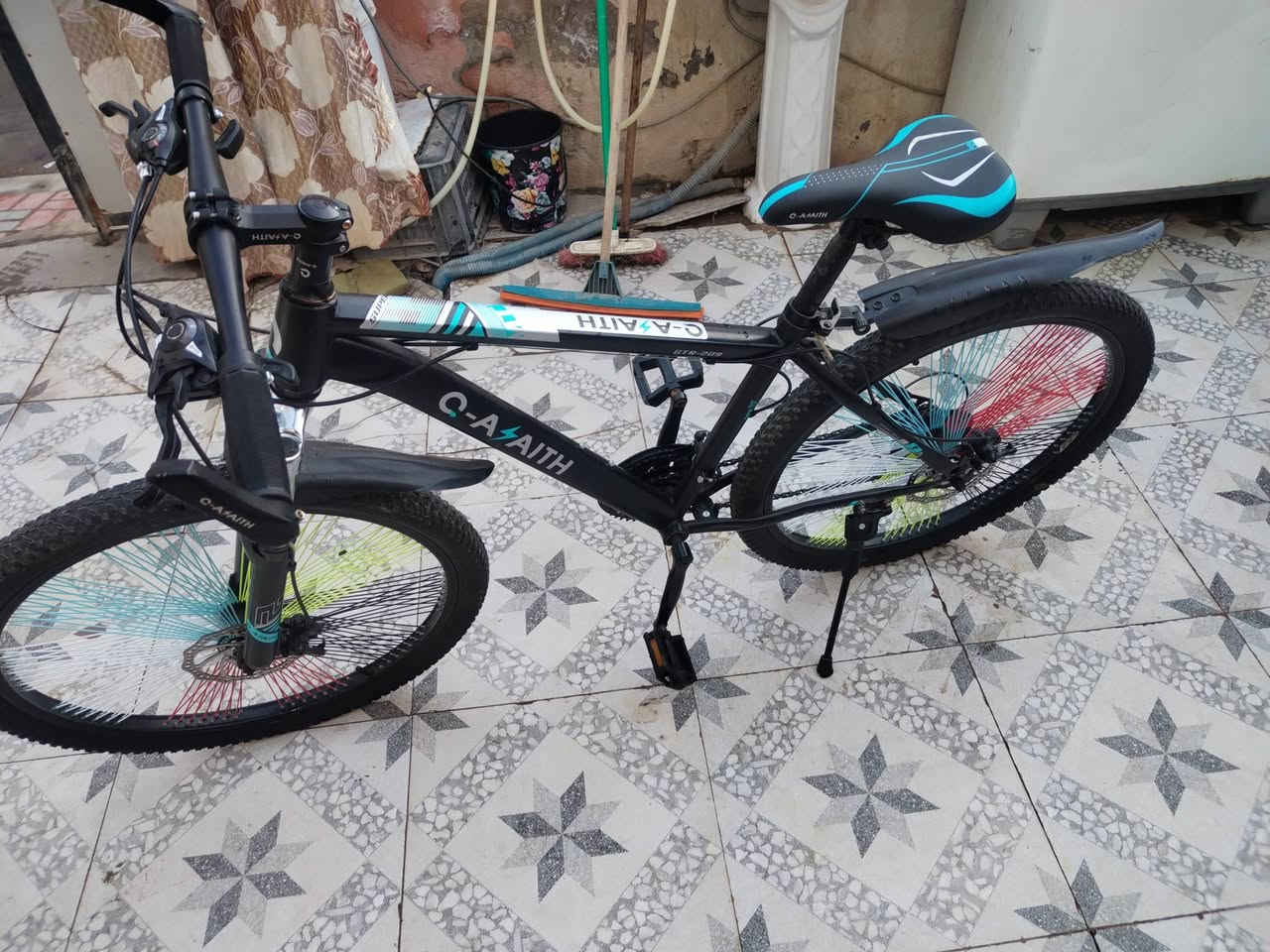 للبيع 120 بي مجال  جديد اقل السبوع مستخدم
عنوان حي العسكري طاقه ***********
***********
