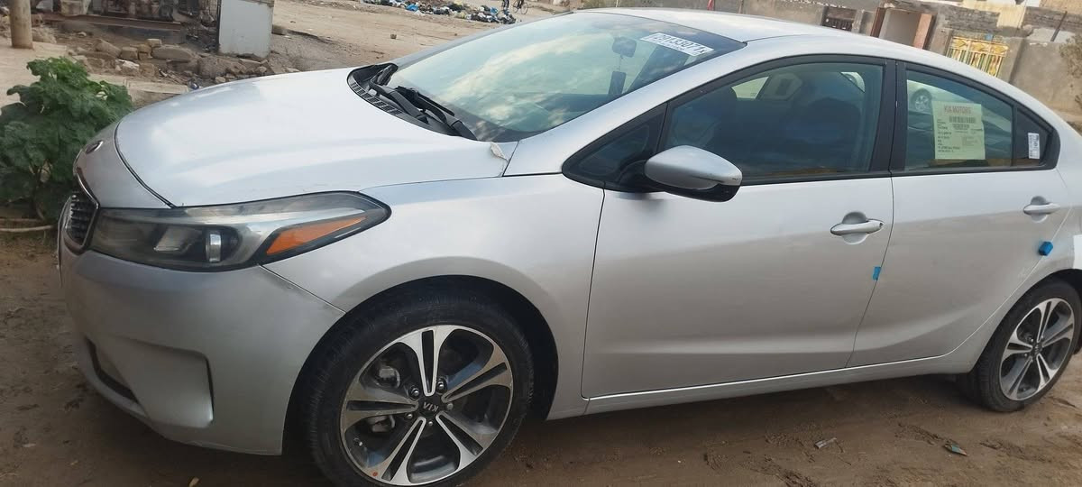 السلام عليكم
كيا فورتي 2017 رقم ذي قار بأسمي ضربتها فقط بنيد ماشية 100 
السعر 122 وبيها مجال 
المكان الناصرية / الغراف 
للاستفسار ***********
