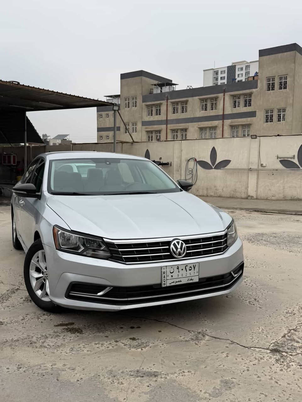 Volkswagen Passat 2018 s
مواصفات عاديه 
السياره مابيه اي نقص عليها ادامه كامله 
حتى دهن الكير ٣ مرات مبدله
كير محرك مكفولات ومامفتوح بيهن برغي 
السياره مثل ما موضح يمكم بالصور حادثها ب امريكا باب السايق الي وراها شوي يعني هذني قطعتين صبغ
و باب جهة السكن هنا صار نشكت وعدلتها صبغتها
والجاملغ موضح كدامكم بي ربع صار وعدلته 
السياره يعني ٤ قطع صبغ وفقط الايرباك مال حادث امريكا الي هو التكم فقط يعني لا دشبول ولا ستيرن 
السعر 125 وبيها مجال 
العنوان بغداد
الهاتف : ***********
