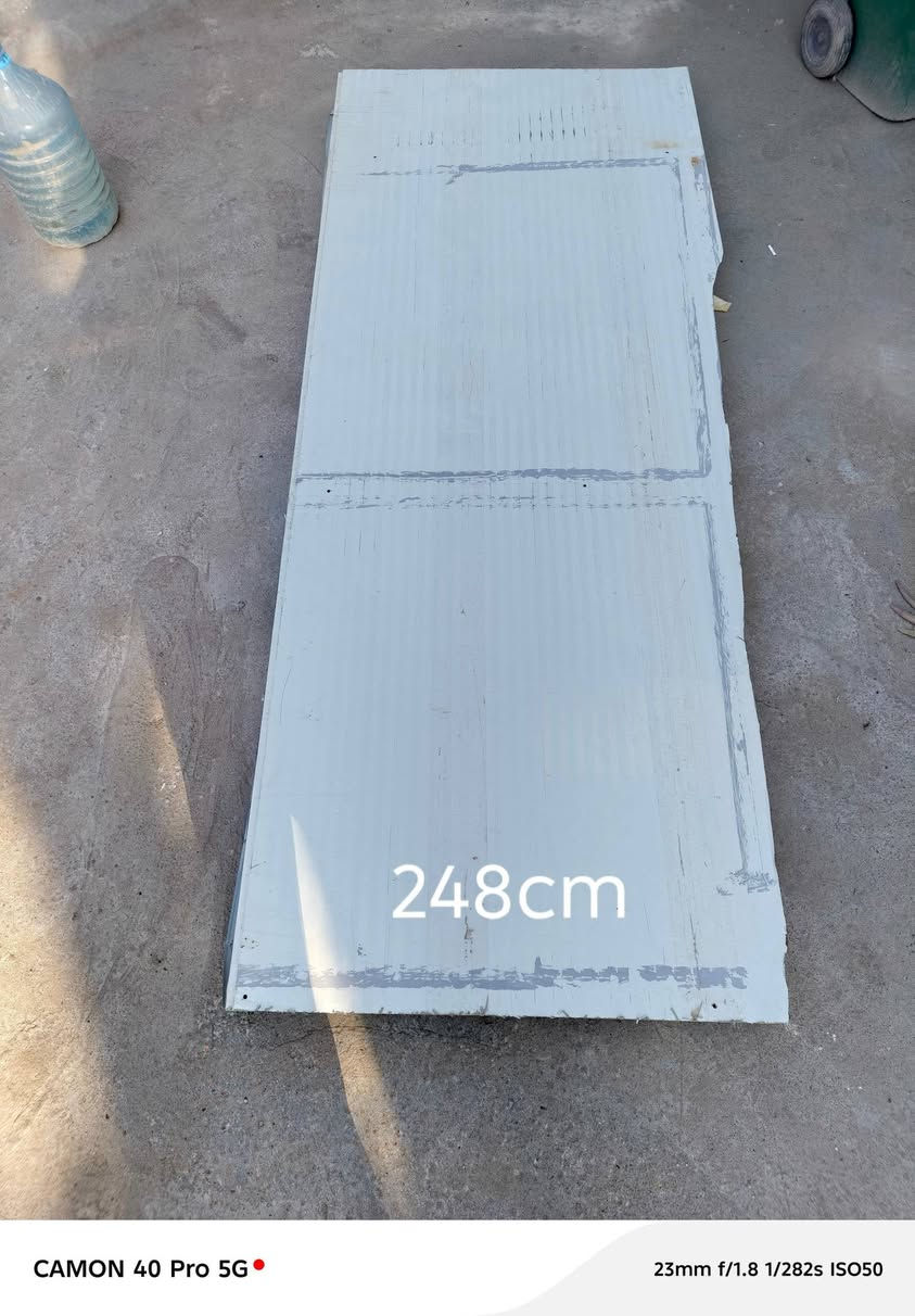 السلام عليكم
قطع سندويج + شباك بلاستك مستعمل للبيع 

القياسات مكتوبة عالصور

للتواصل : ***********
