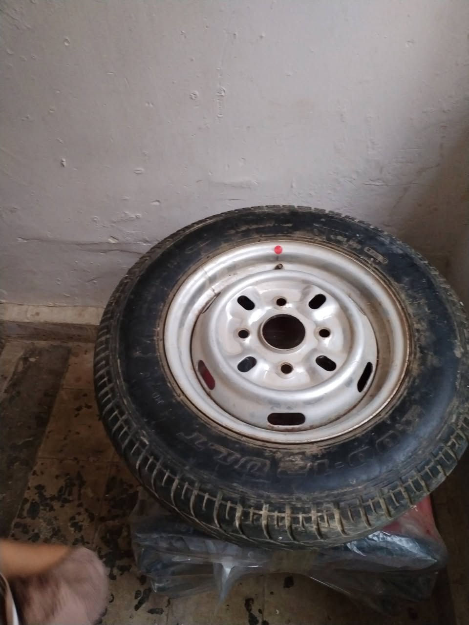 السلام عليكم
اسبير ستوته نضيف لبيع
حله شارع أربعين
***********
قياس الويل 12
