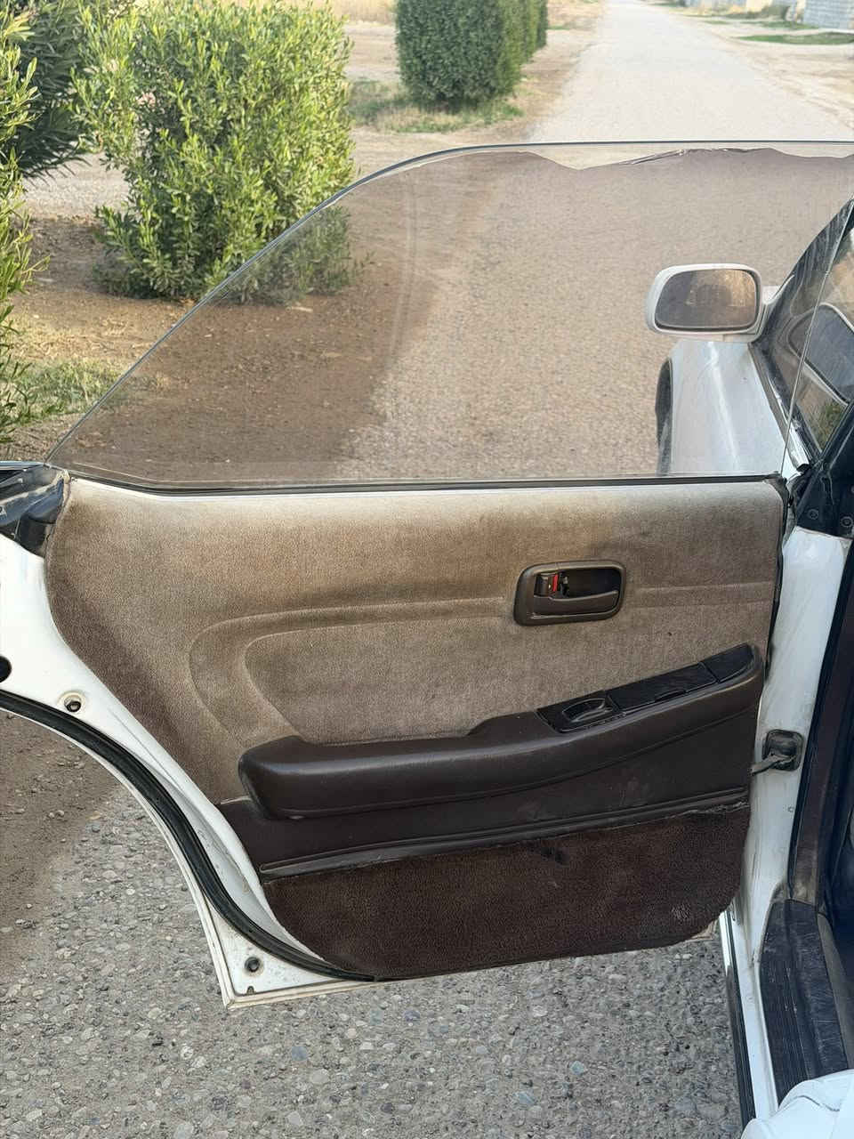 السلام عليكم
مارك ٩٢ رقم ديالى سنويه بسمي لل ٢٨ تدفئه وتبريد وكهربائيات كلها شغاله صدر امامي جديد وخلفي نص عمر مشط جديد تايرات توني شادهن كير فول محرك ونجي  بيه شويه تنقيص السياره احلى من الصور السعر ٤٢ وبيها مجال مكان السياره صلاح الدين يثرب   ***********
