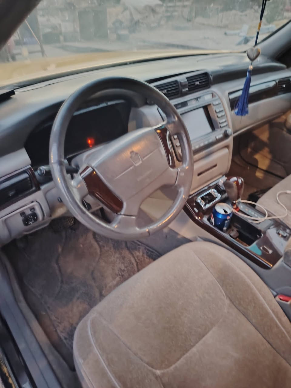 سلام عليكم
ملكه 2001 شاصي 71

عدله كفاله من لكص والعيب شرعي

بعدهي لا گمرك ولا رقم مكينه 2500 فيشتين وبطل. 

سعر 65 وبيه مجال

*********** عنوان ديوانيه
