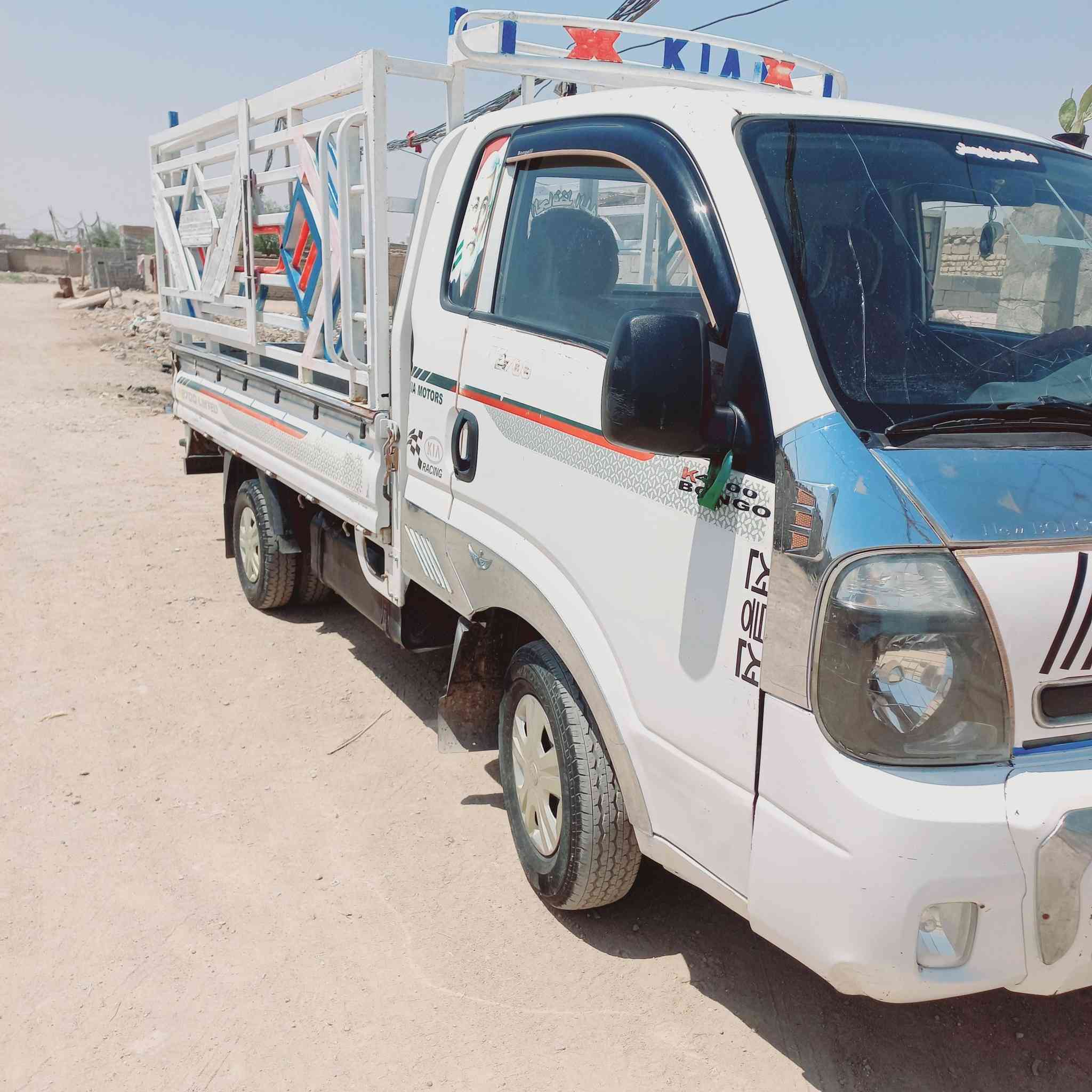 السلام عليكم كيه نثيه للبيع موديل 2013 رقم انكليزي ميسان مشروع وطني توني مبدله سنويه مجدده بسمي تحويل ثاني يوم كشره بدون ضربه بس جراد مكينه وكير خير من لله تراي وين مايعجبك للبيع او مراوس بفحل 10  11  12 حسب القناعه السعر 90 وبيها مجال مكان ميسان ابو رمانه للتصال ***********
