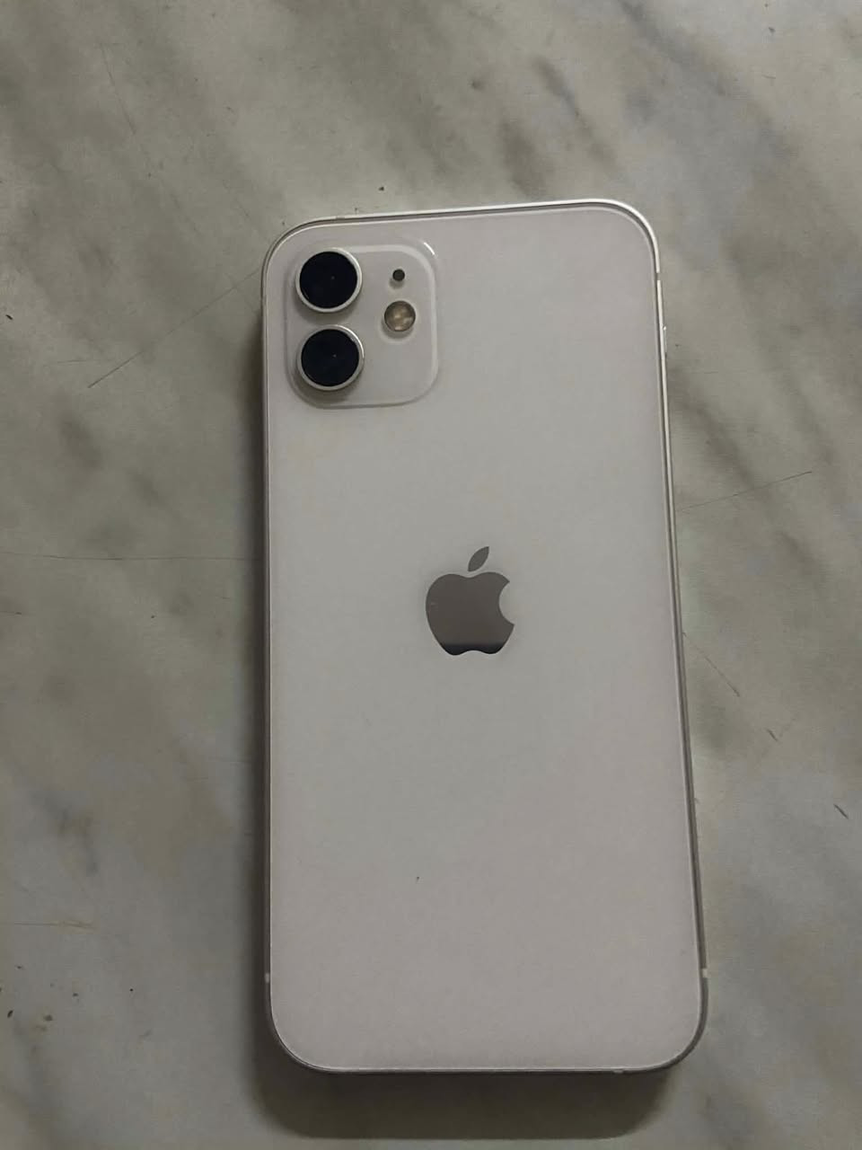 ‎موجود
‎جهاز 11 عادي 
‎بطارية 73
‎ذاكرة 64
‎مبدل شاشة 
‎وكلشي شغال فيه
‎بدون كرتونة 
150$

‎آيفون 11 عادي 
‎73 بطارية 
‎ذاكرة 128
‎كلشي شغال فيه
‎مو مبدل شي
‎مع كرتونة
165$

‎11عادي 
82
‎ذاكرة 64
‎كلشي شغال فيه
‎بدون كرتونة
150$

‎آيفون 12 عادي 
‎بطارية 72
‎ذاكرة 64
‎واقف فيس ايدي 
‎الباقي شغال فيه
‎بدون كرتونة
150$

آيفون 12 pro max 
بطارية 74 
ذاكرة 256 
شغال كلشي 
بدون كرتونة 
320$

‎11برو ماكس 
‎ذاكرة 64
‎بطارية  72
‎نضافة توب
220$

‎و12عادي
128 
‎بطارية 100 تخزين
‎مو مفكوك
210&


**إذا كنت صاحب هذا الإعلان وتريد حذفه لأي سبب، رجاءا أرسل رسالة إلى الدعم الفني**