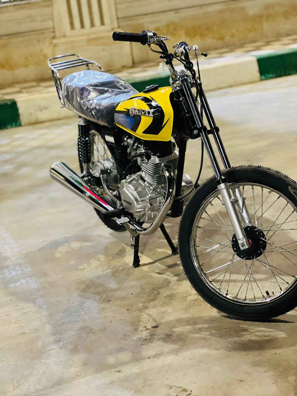 سلام عليكم شباب دراجه يراني اتنس للبيع أوراق سكنر صاله 15يوم من معمره اول تبديله مال دهن الاستفسار على هاذ رقم ***********
