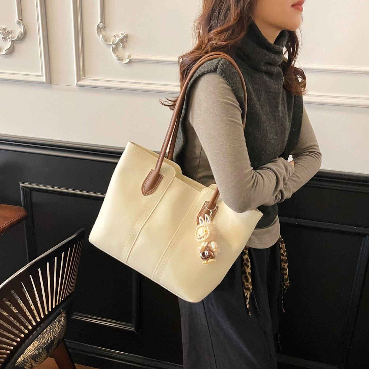 توت باك كيوت كوالتي عالي
يتناسب مع الموظفات وطلبه الجامعات 
القياس الكبير  38*25*11 سم  

سعر الدرزن: 72 الف فقط 🔥

الدرزن يحتوي على 12 قطعه
مخازن بغداد
اقل طلب نص درزن


**إذا كنت صاحب هذا الإعلان وتريد حذفه لأي سبب، رجاءا أرسل رسالة إلى الدعم الفني**