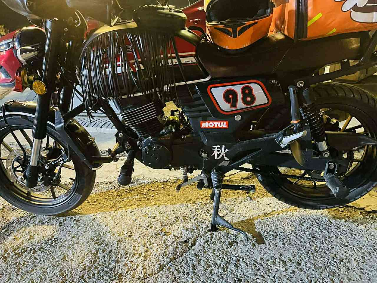 دایوان Late 2024🧿
مکینە 200🏍 
وەک سفر وایە کەم ڕۆشتوە 
بەشەرتی هەموو شتیک
ئەگەر مشتەری مسج بکە 
سعر ملوین 100

مكينة 200 🏍
كأنها وكالة، ماشية قليل جدًا
بشرط الفحص، كل شيء تمام
إذا مهتم راسلني خاص.


**إذا كنت صاحب هذا الإعلان وتريد حذفه لأي سبب، رجاءا أرسل رسالة إلى الدعم الفني**