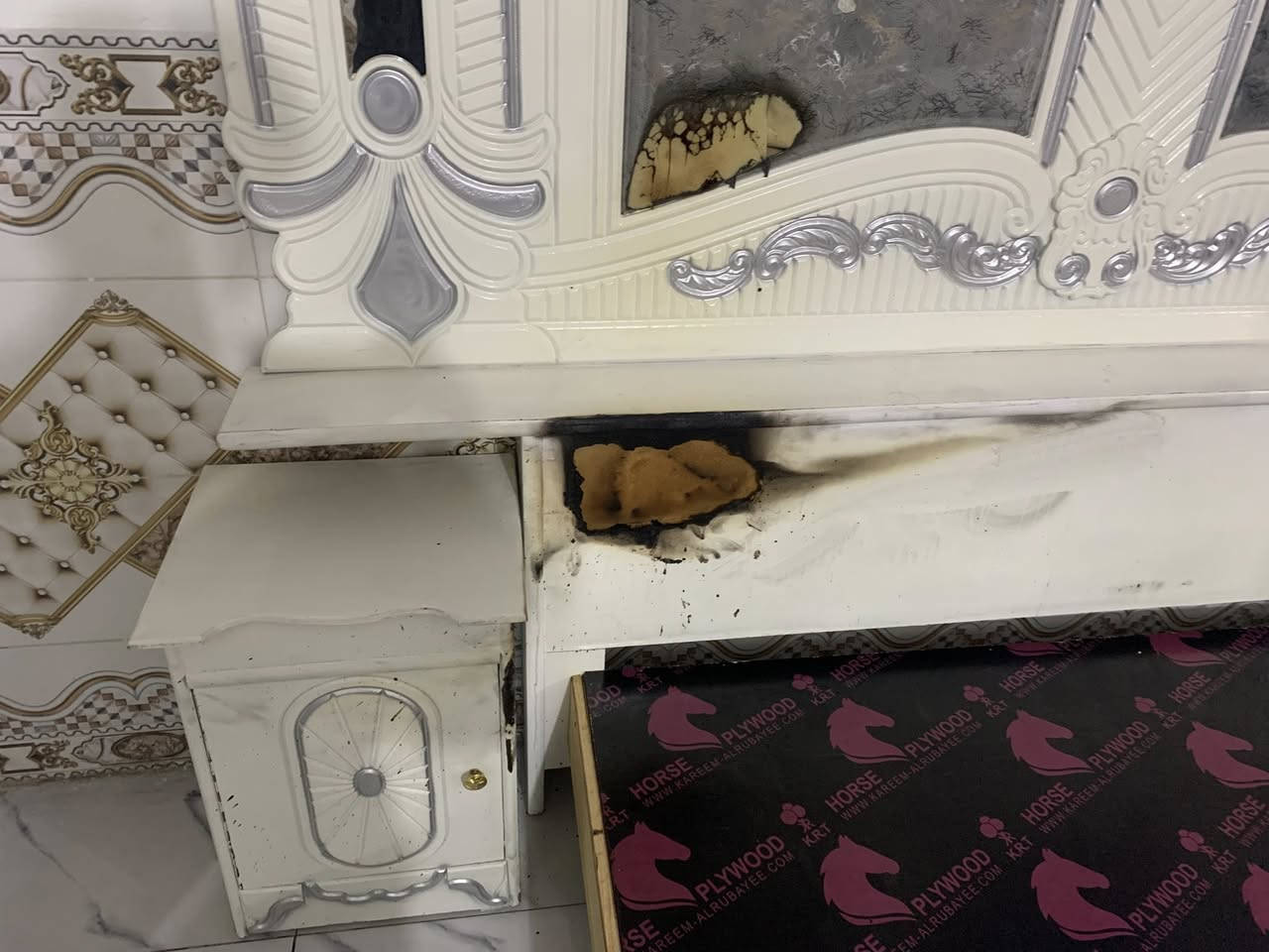 سلام عليكم عدي غرفه لبيع بيه هاذه حرك زغير ولله غرفه جديده بيه بس هاذه حرك زغير غرفه صارله شهر لو اقل شهر من اشتريته قيم بل يرضي الله و اخذه


**إذا كنت صاحب هذا الإعلان وتريد حذفه لأي سبب، رجاءا أرسل رسالة إلى الدعم الفني**