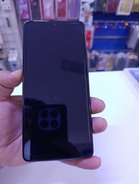 بوكو اكس5 برو • ٢٥٦ • رام ٨+٨