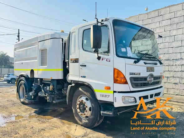 🔸 شركة أرض أكــاديـا 

• مكنسة هينو (شافطة ) دبل استيرن 
• وارد : اليابان 
• المواصفات : ستيرن يمين يسار ، كنس جهتين مع كنس وسطي ، شفط يمين يسار خلفي فاكيوم  ،  مرشات ماء ، كير اوتوماتيك
• الحالة : نظيف جداً مباشرتاً الى العمل 
• الموقع : بغداد النهضة شارع الظلال 
• للتواصل : ***********
