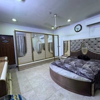 هاي غرفه تركيه قويه كلش وما مستعملها هواي  بيها كسور خفيفه يعني كسر ما...