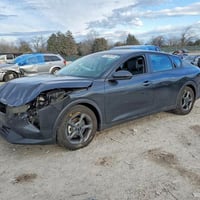 موديل ٢٠٢٥ • فاتورة ٥ ورقات • تخليص شامل