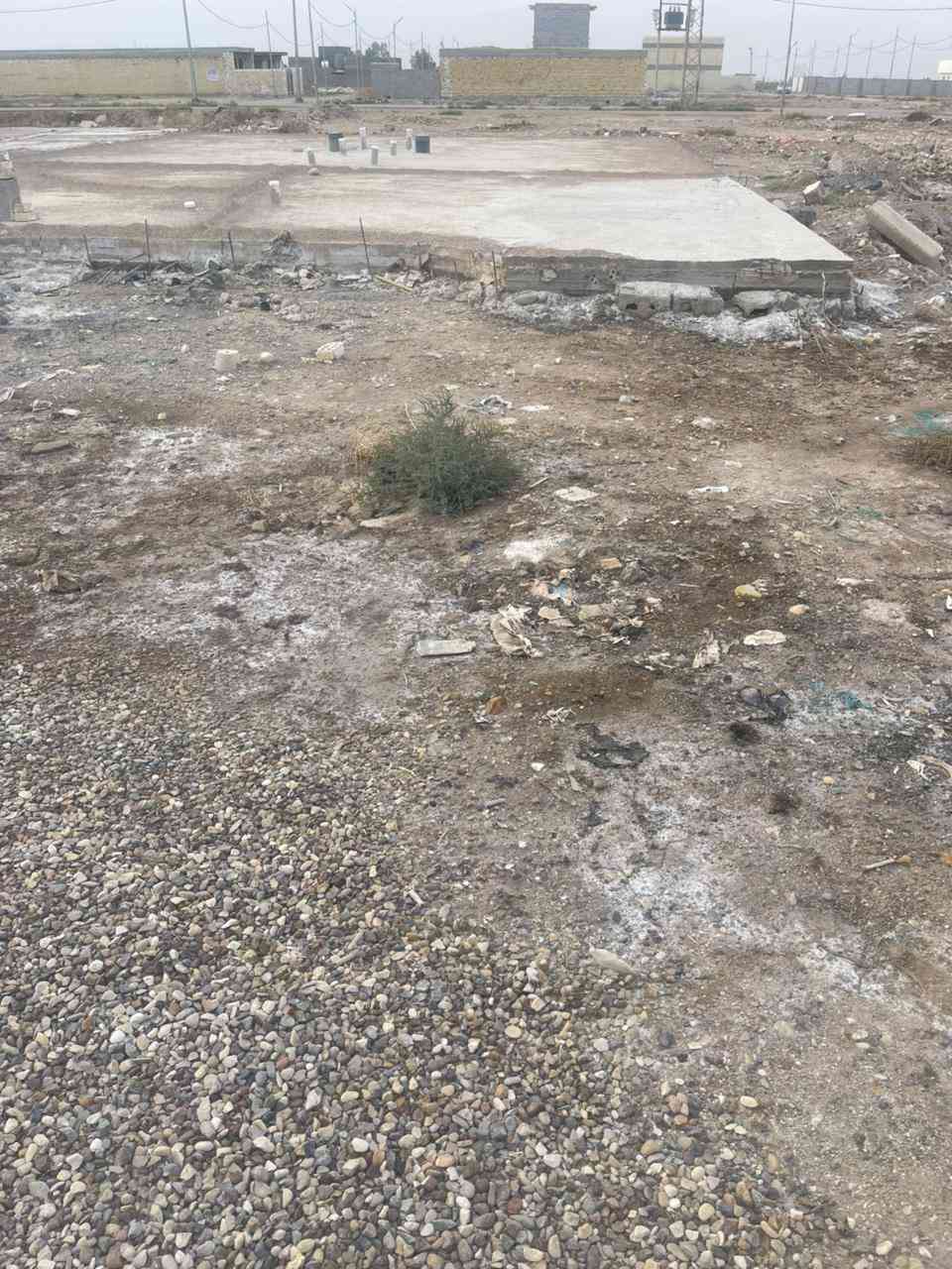 السلام عليكم نص قطعه مجمع الطالقاني بول شارع مصبوبه رفت 150متر مقابل بنايه سيد اياد ***********
